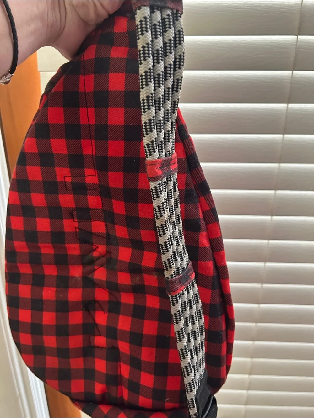 Kavu sling bag